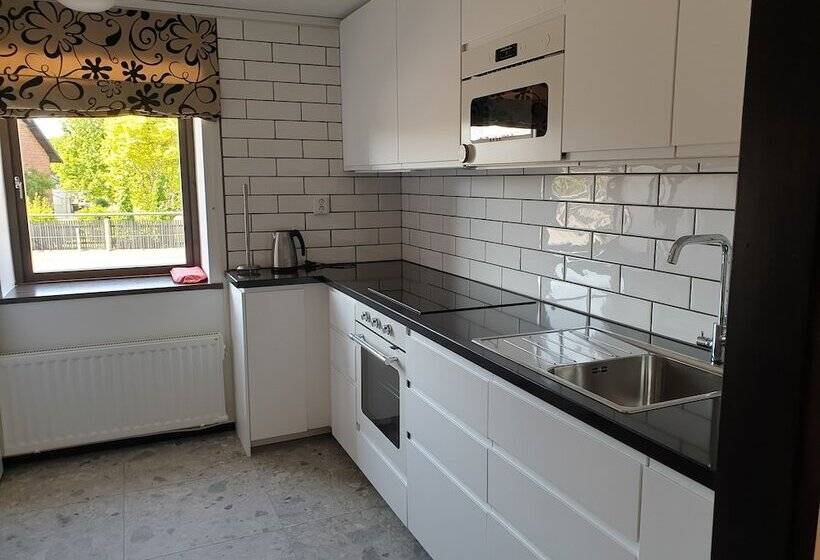 הוסטל Rum På österlen