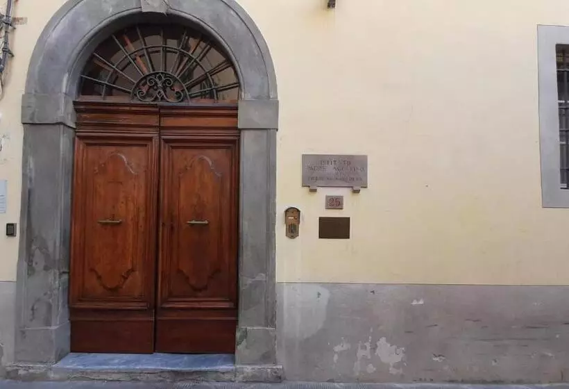 تختخواب و صبحانه Casa Per Ferie Religiosa Figlie Di Nazareth