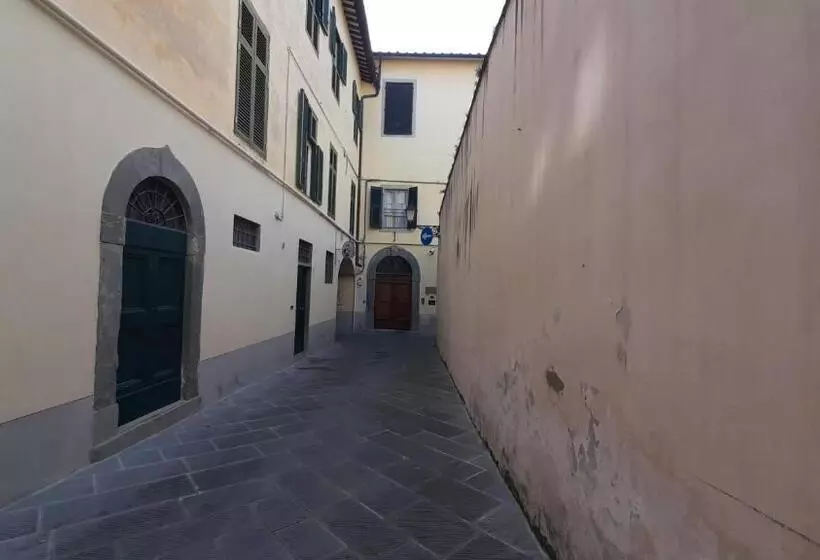تختخواب و صبحانه Casa Per Ferie Religiosa Figlie Di Nazareth