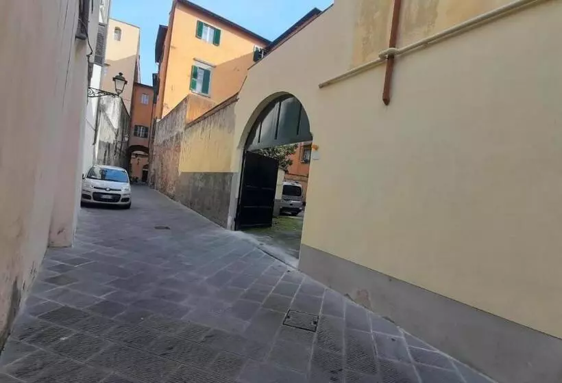 تختخواب و صبحانه Casa Per Ferie Religiosa Figlie Di Nazareth