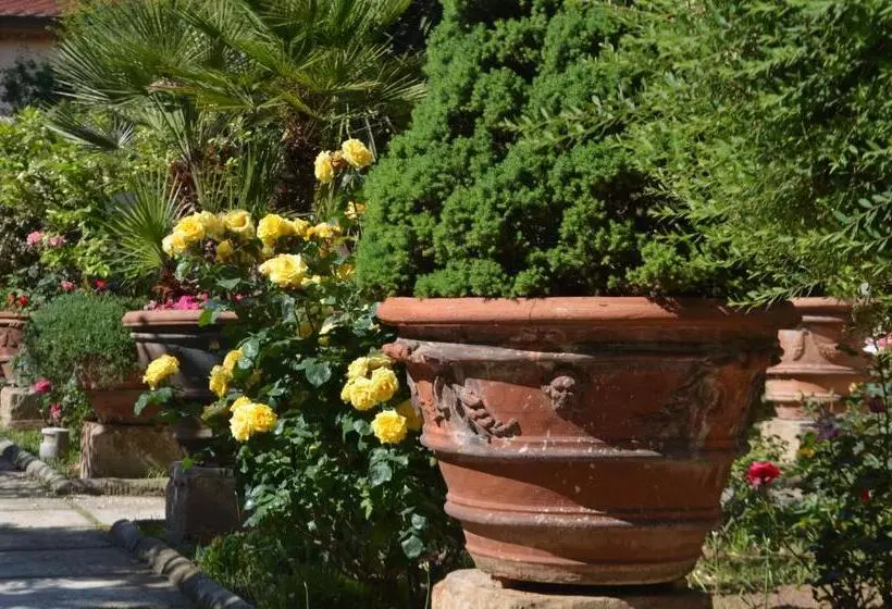 تختخواب و صبحانه Casa Per Ferie Religiosa Figlie Di Nazareth