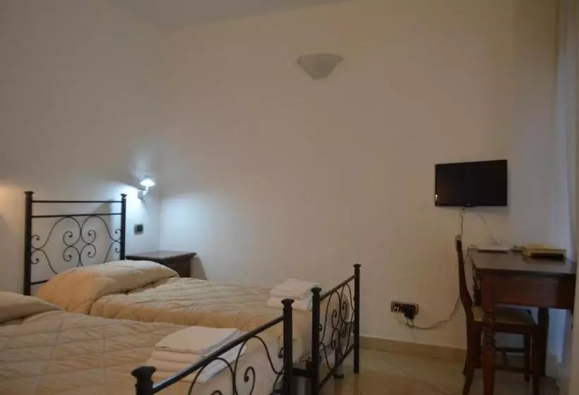 تختخواب و صبحانه Casa Per Ferie Religiosa Figlie Di Nazareth