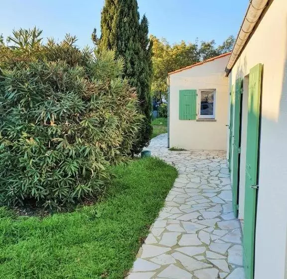 Aamiaismajoitus (B&B) Chambre Spacieuse Et Calme