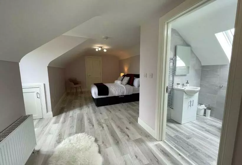 Aamiaismajoitus (B&B) Drumlanaught Cottage Farnham