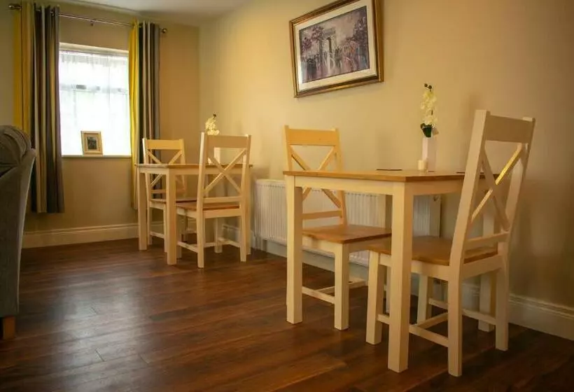 Aamiaismajoitus (B&B) Drumlanaught Cottage Farnham