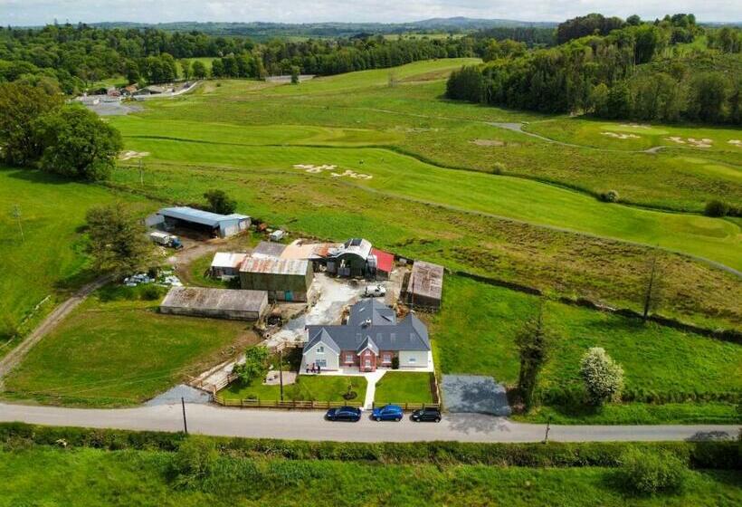 住宿加早餐  Drumlanaught Cottage Farnham