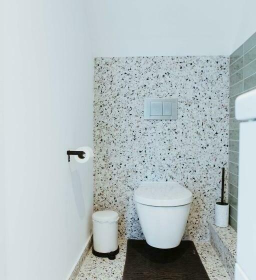 مبيت وإفطار Musa Antwerp