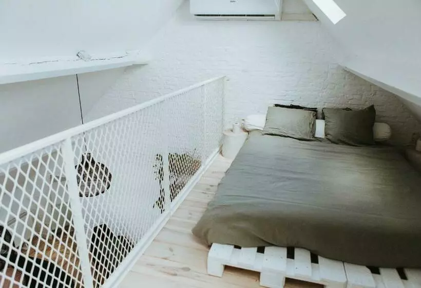 تختخواب و صبحانه Musa Antwerp