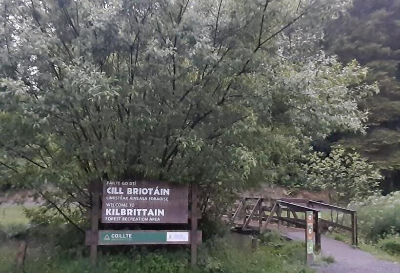 Bridgeview Farmhouse Bed And Breakfast