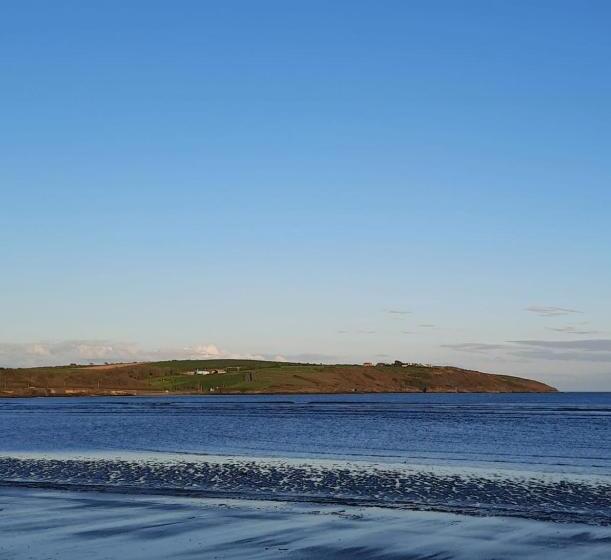 Bridgeview Farmhouse Bed And Breakfast