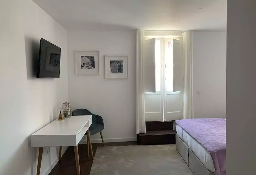 هتل Pharmacia Guesthouse