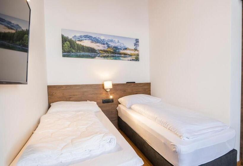 בית מלון כפרי Ski  & Sonnenresort Alpendorf By Alpentravel