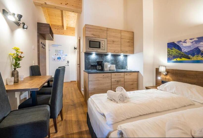 בית מלון כפרי Ski  & Sonnenresort Alpendorf By Alpentravel