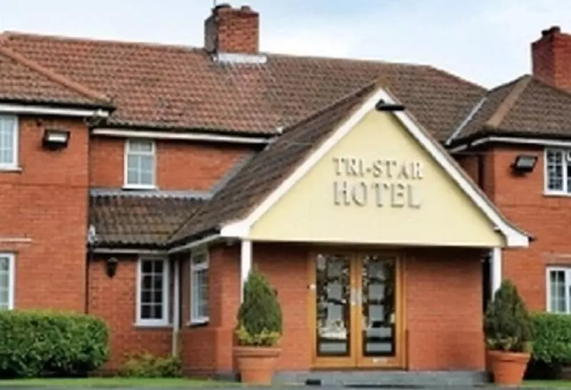 Hotelli Tri Star