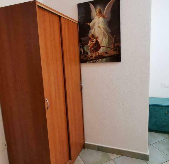 膳宿费 Vivere In Famiglia