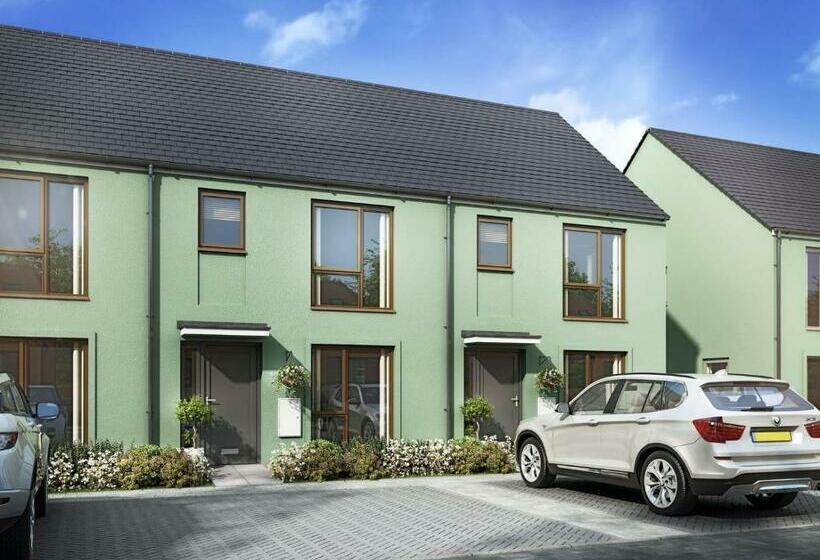 민박 3 Guests In A 3 Bed House, Kitchen, Smart Tv In All Rooms, Single,double,ensuite Options Available