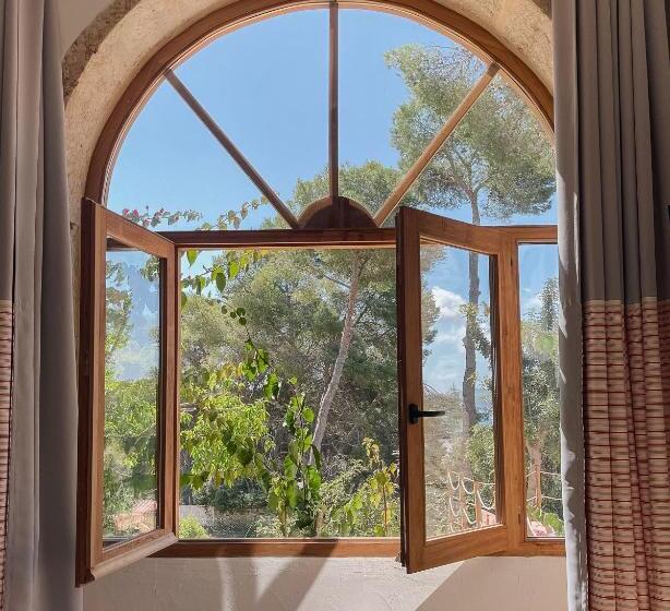 ベッドアンドブレックファースト Villa Dora