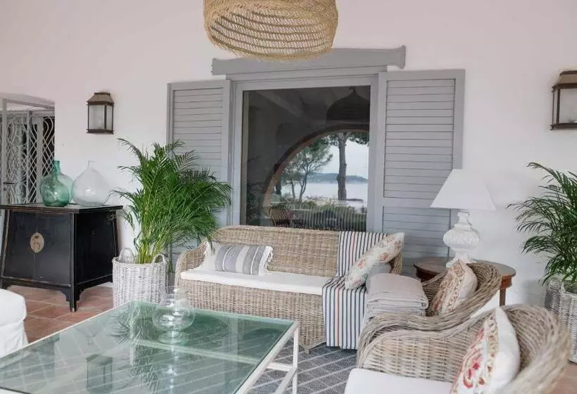 ベッドアンドブレックファースト Villa Dora