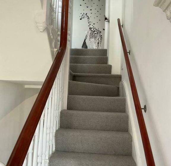 Woodlands Bellevue Bed & Breakfast