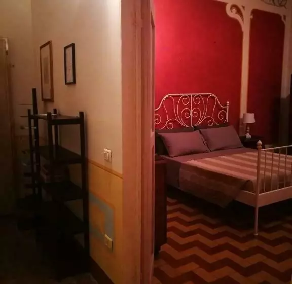 پانسیون Palazzo Valenti   Camere In Palazzo Rinascimentale