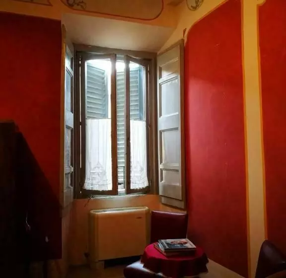 پانسیون Palazzo Valenti   Camere In Palazzo Rinascimentale
