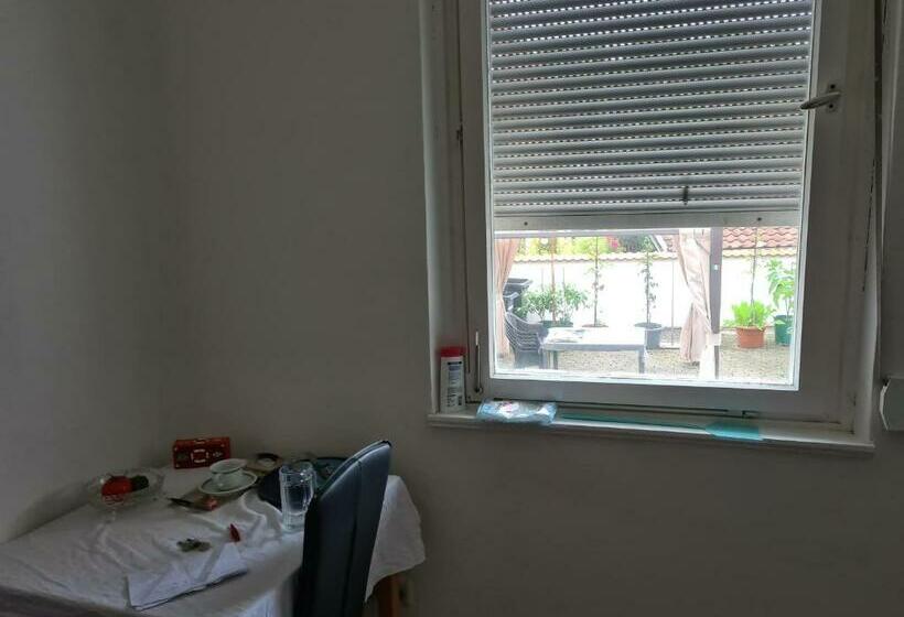 פנסיון Charmantes Helles Zimmer Zentrumnah Und Naturnah