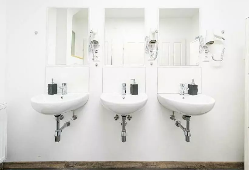 هاستل Space Home Apartment   City Center
