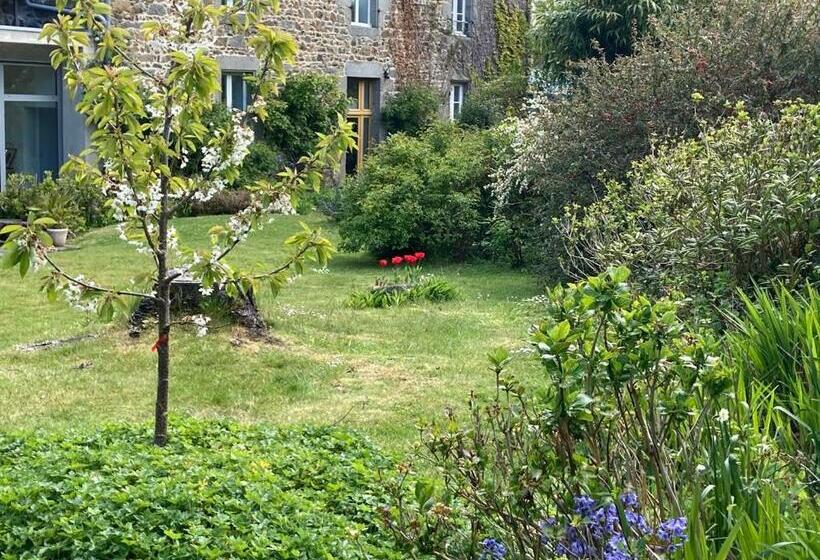 Nocleg ze śniadaniem Chambres D Hôtes Du Moulin à Papier
