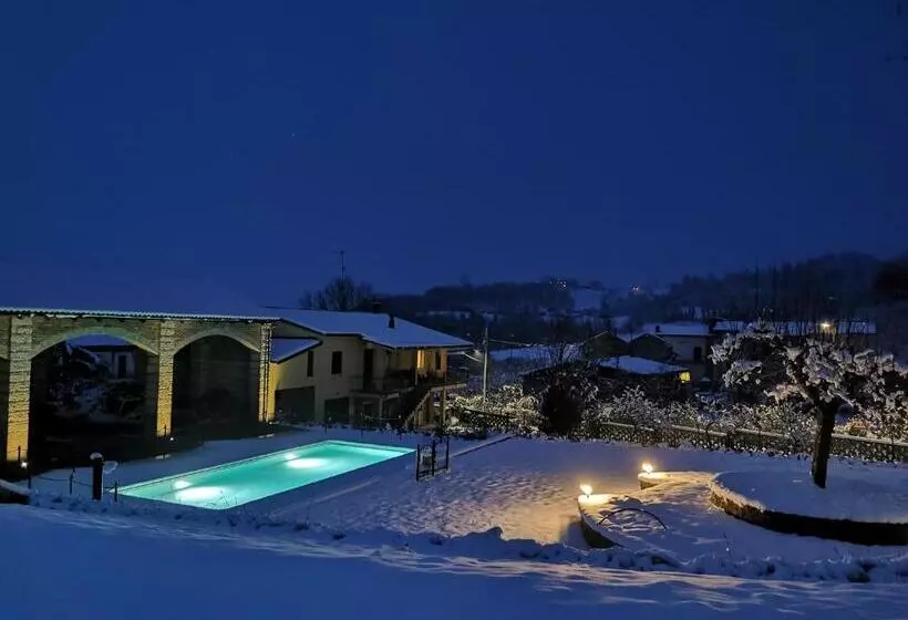 ホテル Agriturismo Airale