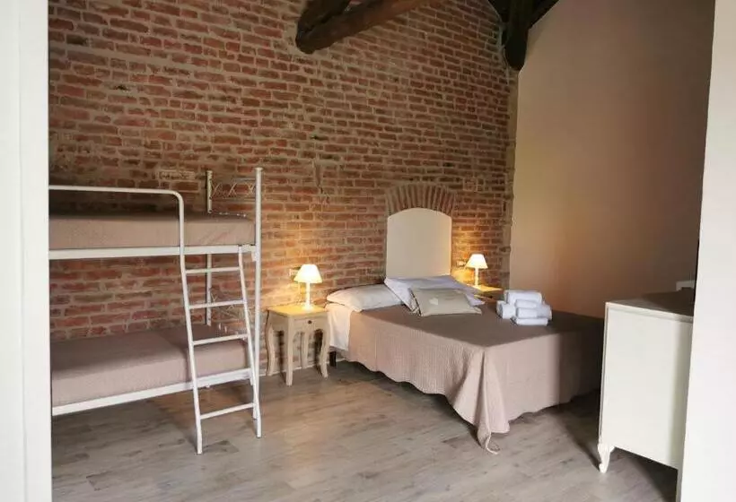 ホテル Agriturismo Airale