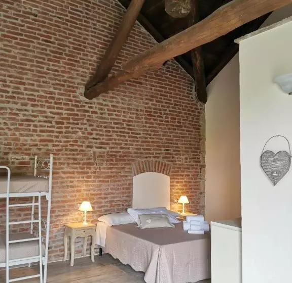 ホテル Agriturismo Airale