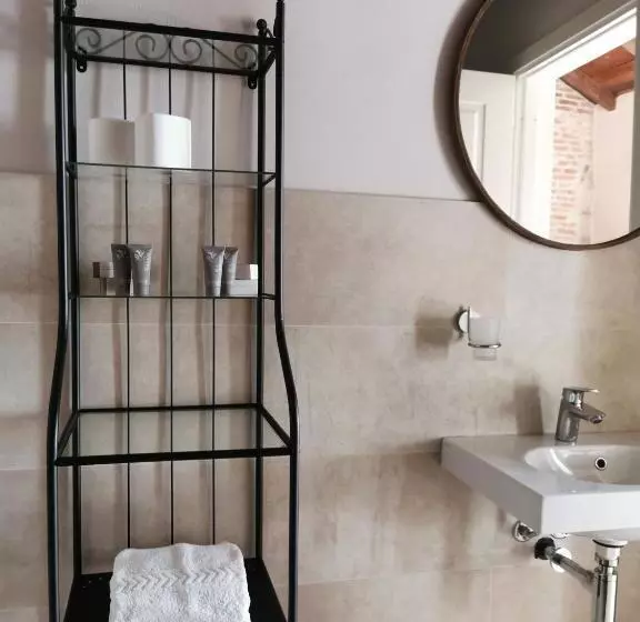 ホテル Agriturismo Airale