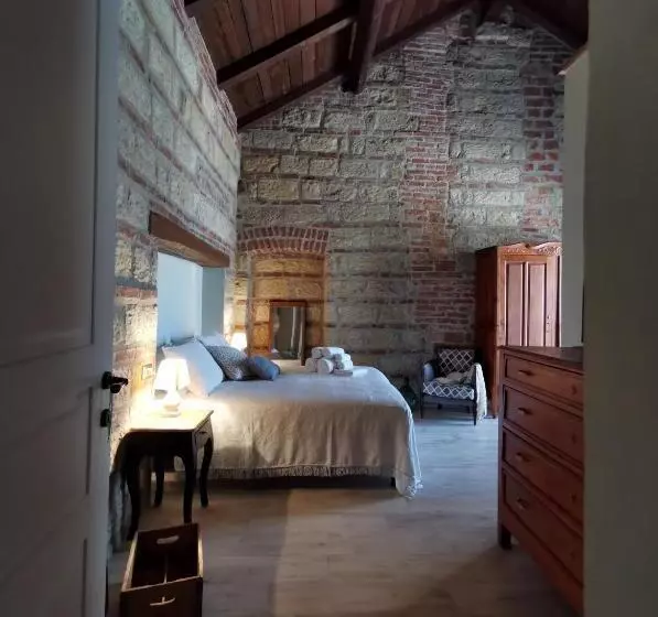 ホテル Agriturismo Airale