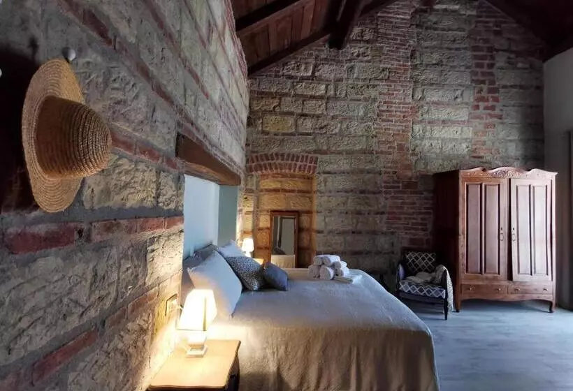 ホテル Agriturismo Airale