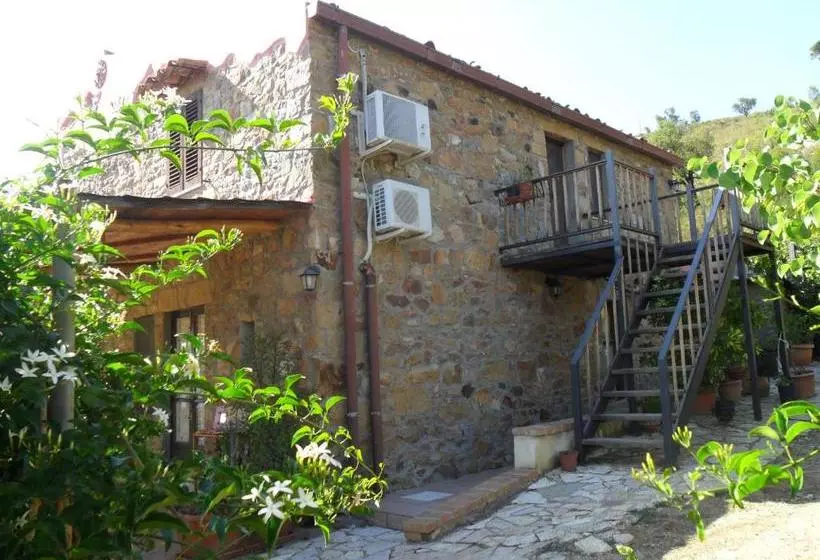 Bed and Breakfast Alla Finestra Sul Parco