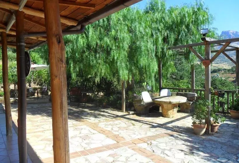 Bed and Breakfast Alla Finestra Sul Parco