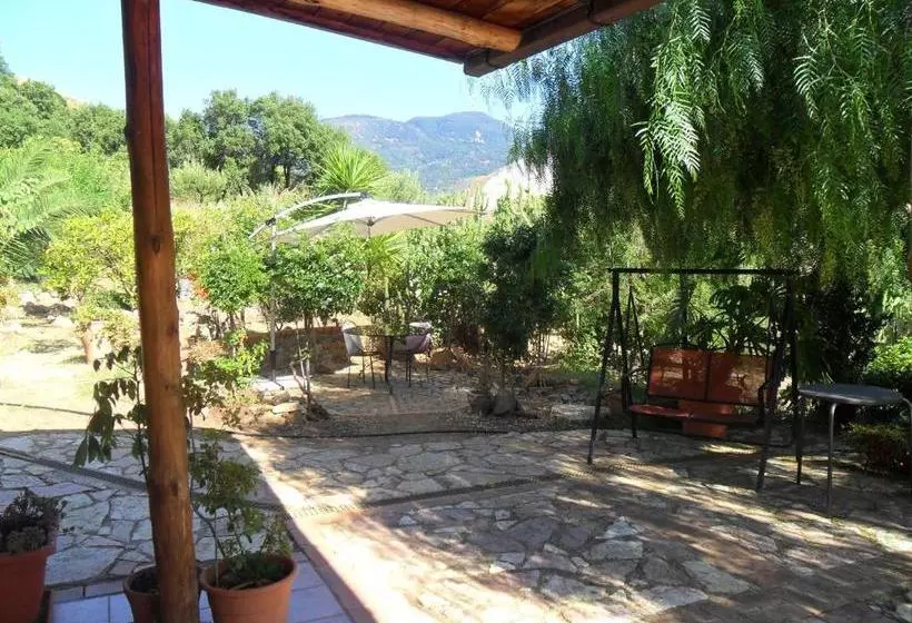 Bed and Breakfast Alla Finestra Sul Parco