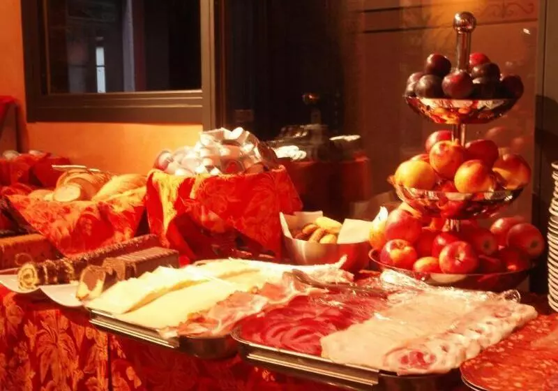 تختخواب و صبحانه In Riva Al Lago