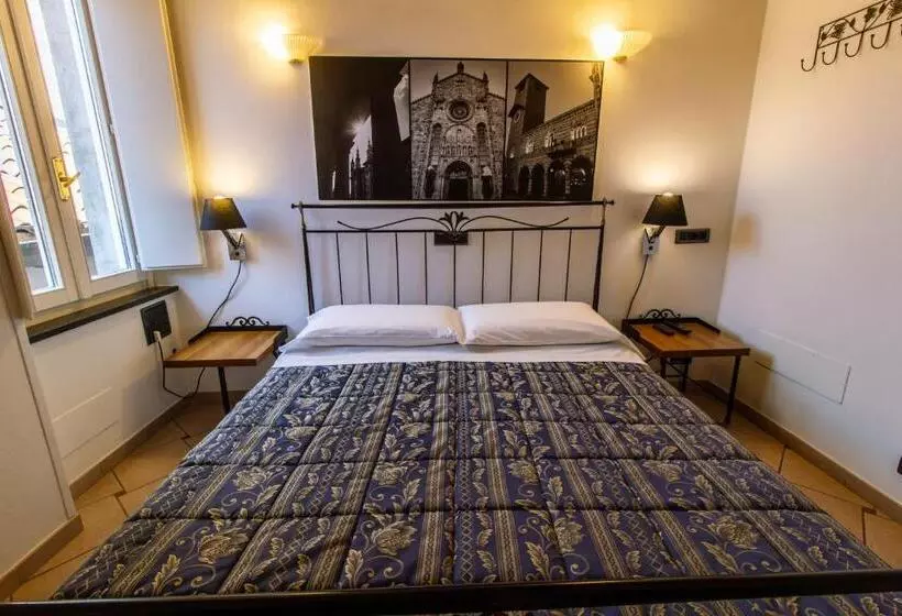 تختخواب و صبحانه In Riva Al Lago