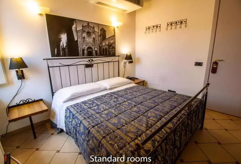 تختخواب و صبحانه In Riva Al Lago