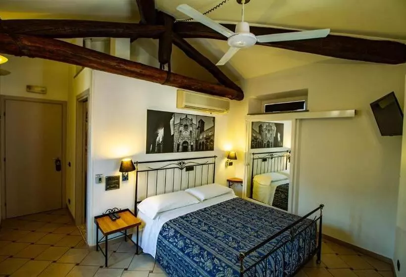 تختخواب و صبحانه In Riva Al Lago