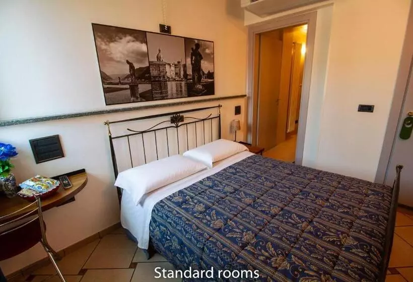 تختخواب و صبحانه In Riva Al Lago