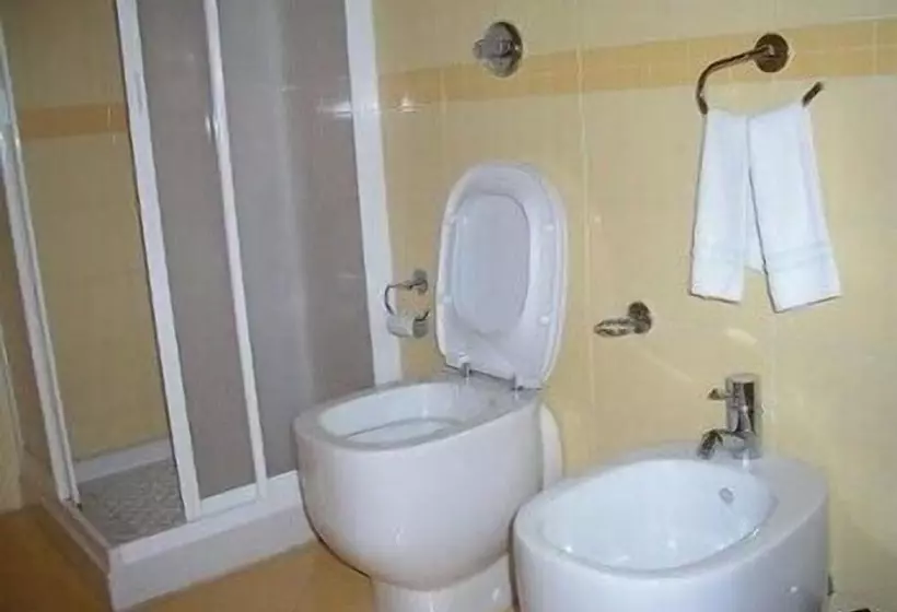 تختخواب و صبحانه Pousada Noir