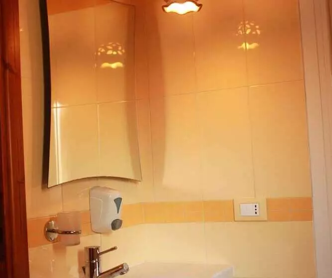 تختخواب و صبحانه Pousada Noir