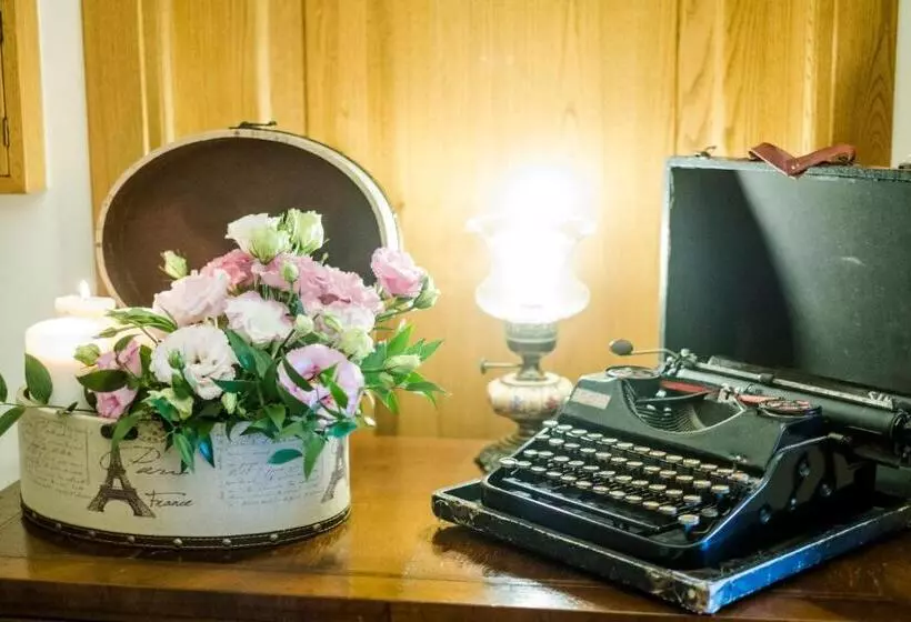 Bed and Breakfast Ripa Medici, Camere Con Vista E Parcheggio Incluso