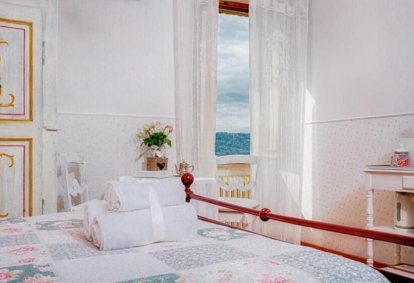 تختخواب و صبحانه Ripa Medici, Camere Con Vista E Parcheggio Incluso