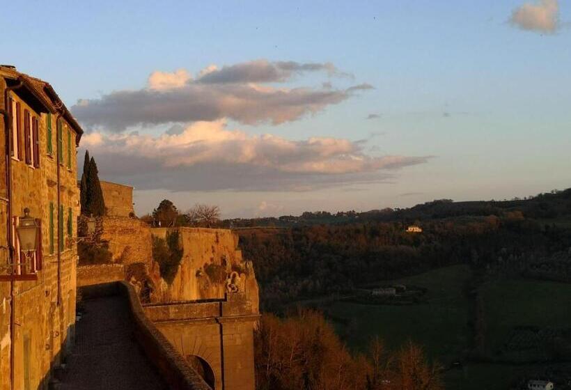 تختخواب و صبحانه Ripa Medici, Camere Con Vista E Parcheggio Incluso