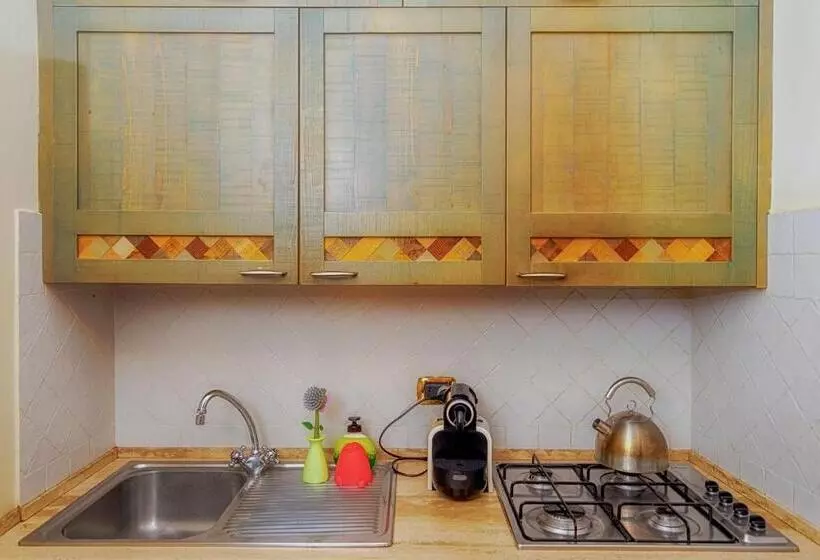 Bed and Breakfast Ripa Medici, Camere Con Vista E Parcheggio Incluso