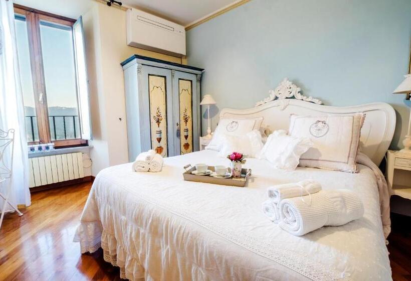 تختخواب و صبحانه Ripa Medici, Camere Con Vista E Parcheggio Incluso