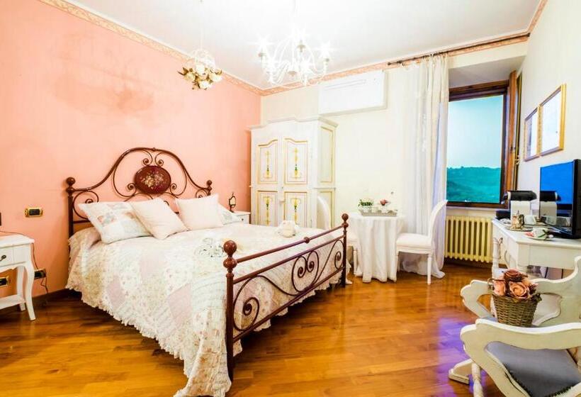 تختخواب و صبحانه Ripa Medici, Camere Con Vista E Parcheggio Incluso